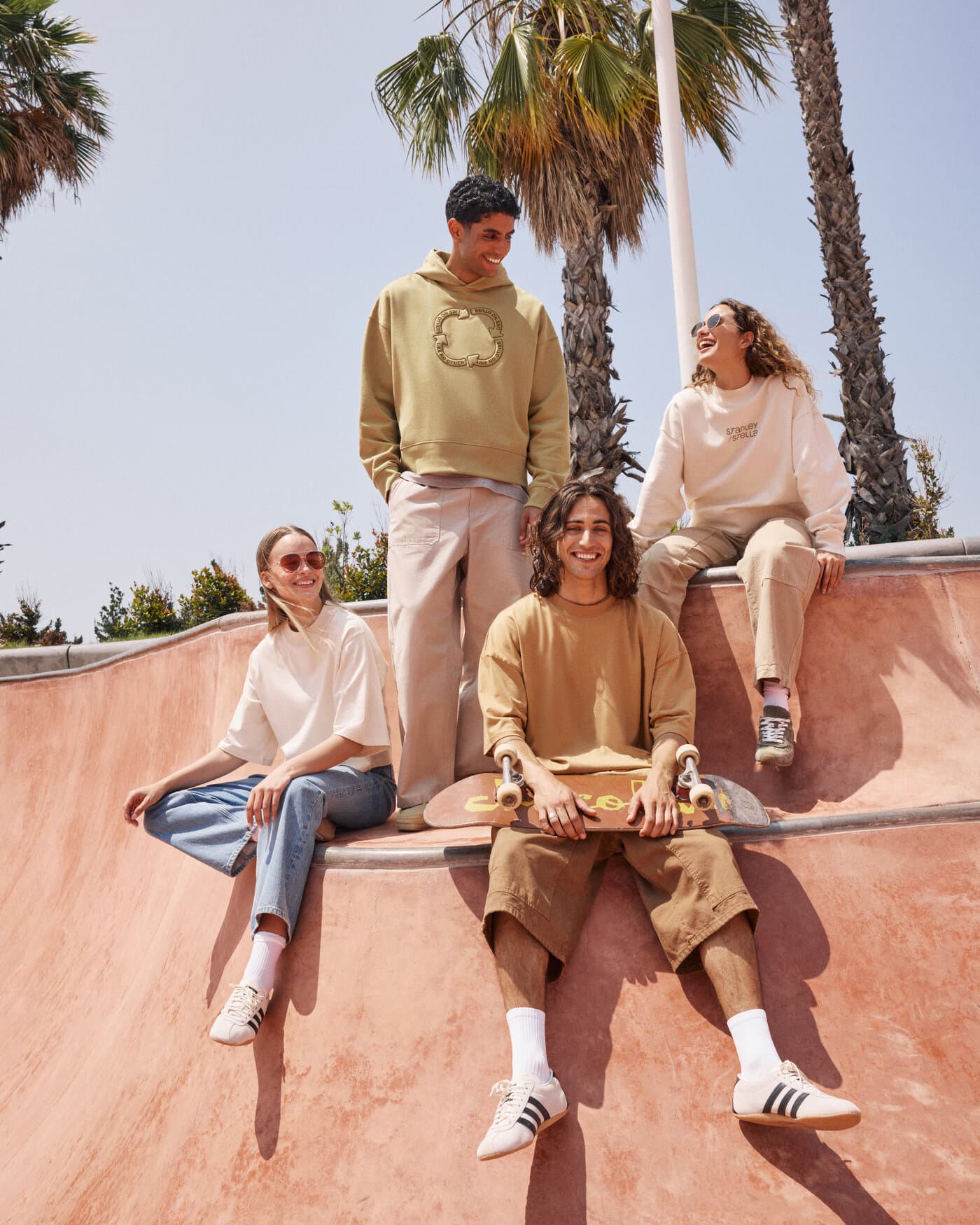 Textile premium — groupe au skatepark
